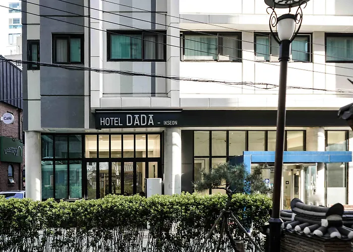 Dada Gyeongbokgung Hotel 2*