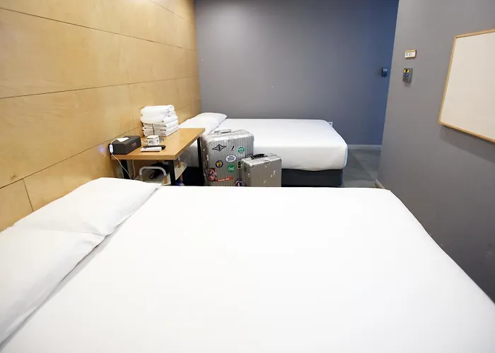 Dada Gyeongbokgung Hotel 2*
